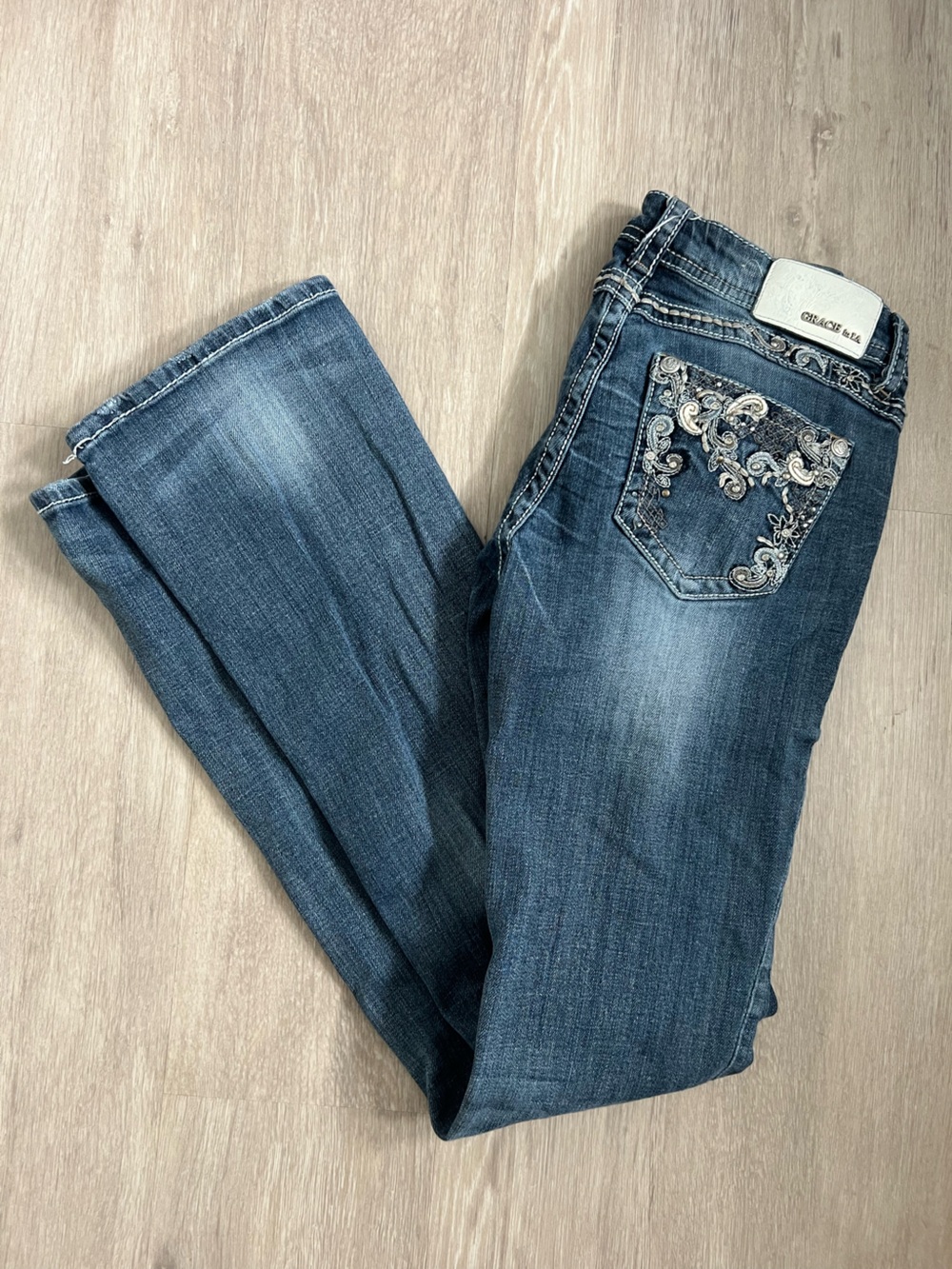Grace in LA Embroidered Distressed Blue Bootcut Jeans 27 cream paisley floral
